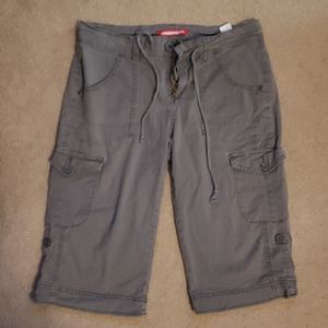 Bramuda shorts